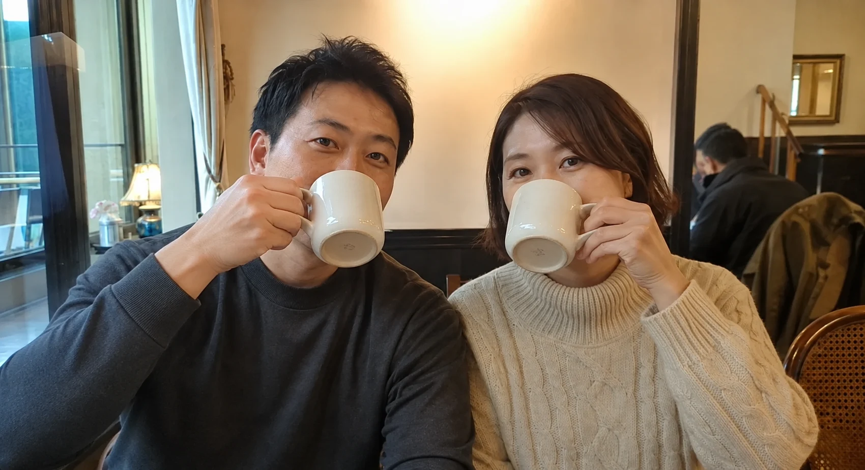 在日コリアンカップルの利用者、営業職男性(36)・事務女性(33)のインタビュー写真
